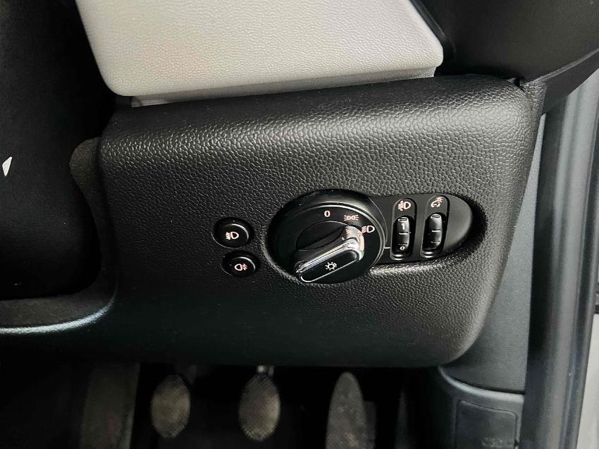2017 67 MINI CONVERTIBLE