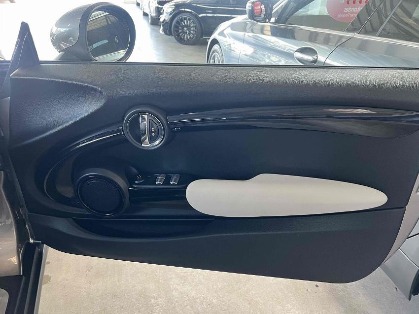 2017 67 MINI CONVERTIBLE